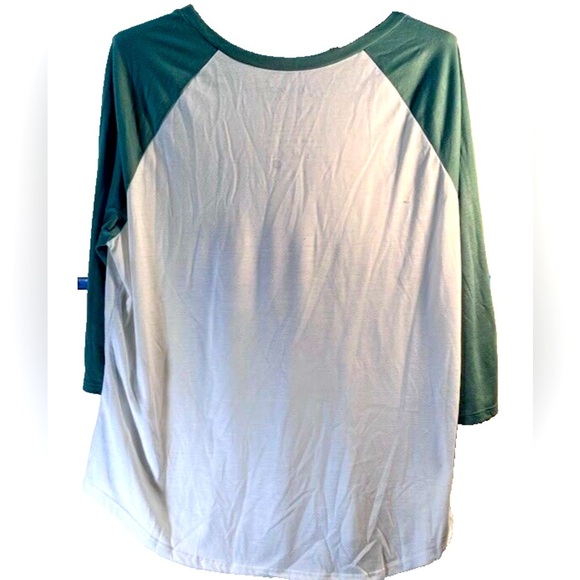 Chillin with my Gnomies Set 3/4 Sleeve Tee Matching Green Snowflake Leggings XXL - Picture 2 of 7